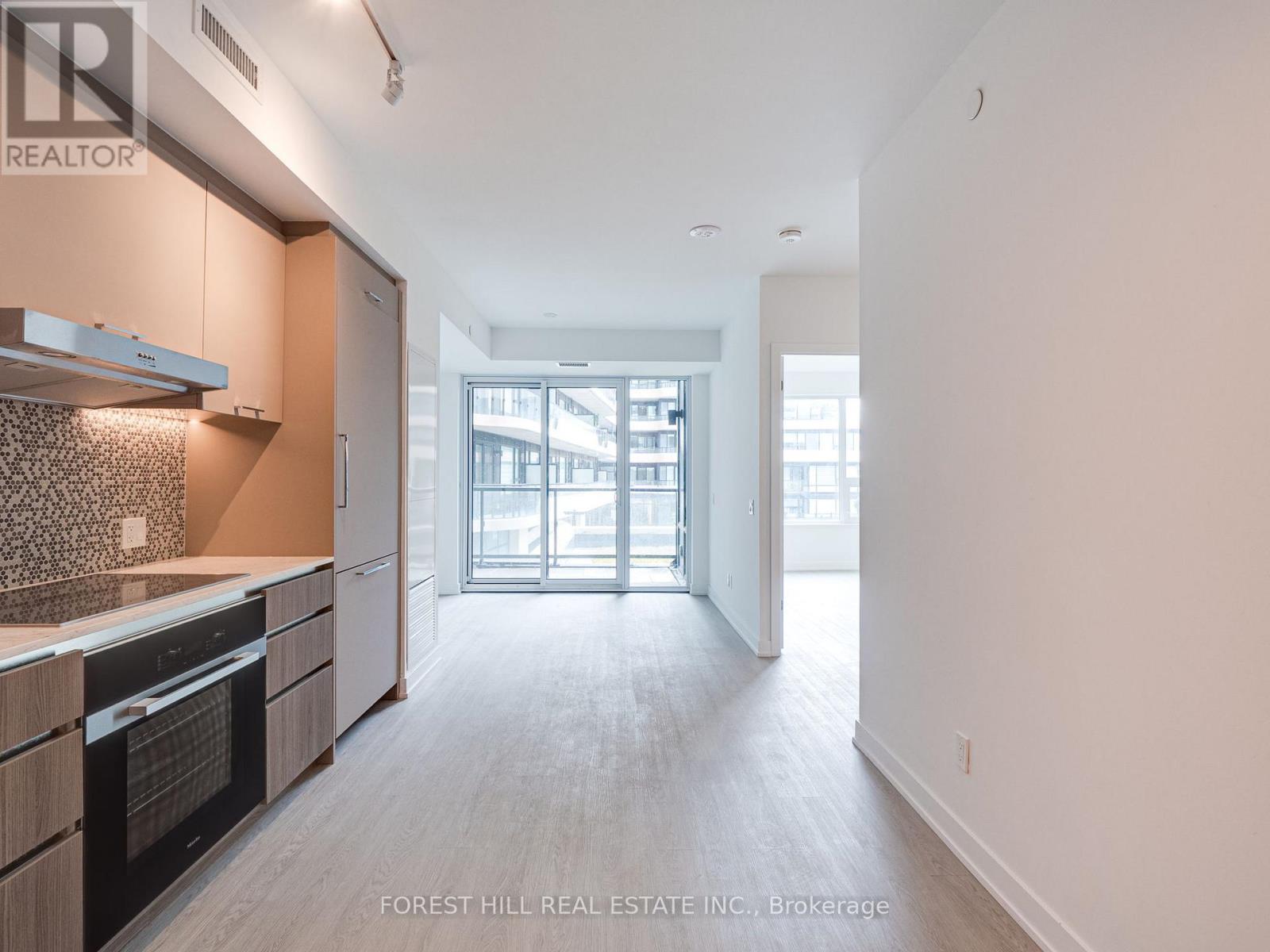 202 - 8188 YONGE STREET