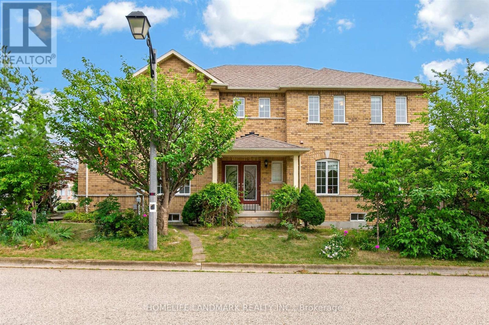 218 Ridgecrest Road, Markham, Ontario  L6C 2X7 - Photo 3 - N13633624
