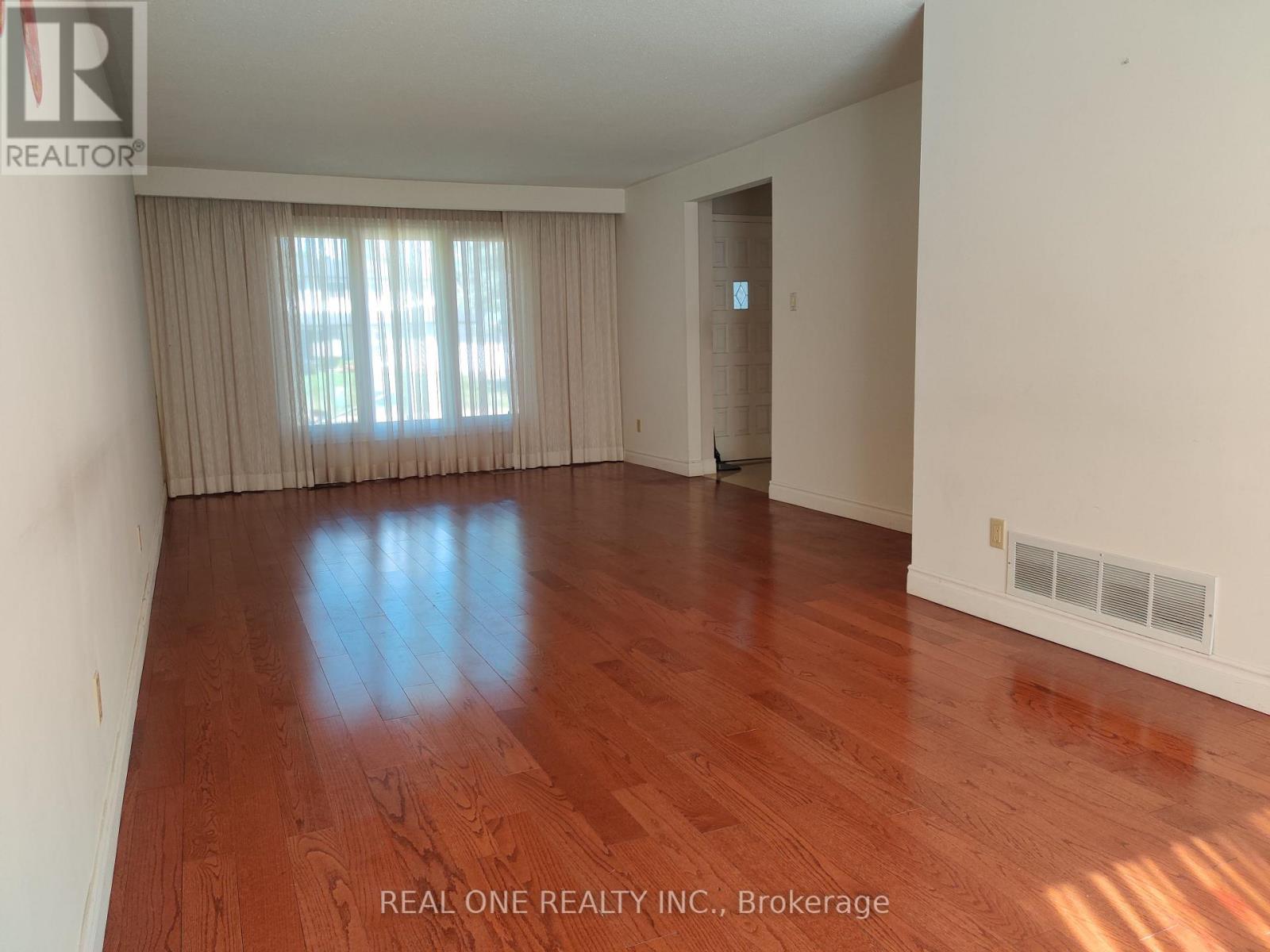 72 Liebeck Crescent, Markham, Ontario L3R 1Y5 - Photo 7 - N13633656