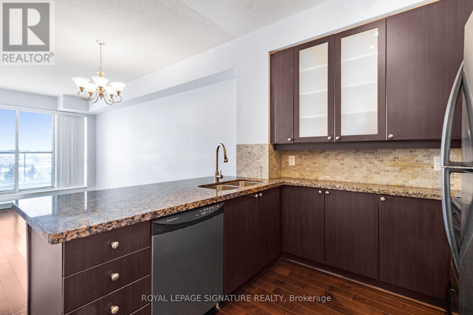 408 - 39 Upper Duke Crescent, Markham, Ontario  L6G 0B8 - Photo 6 - N13633782