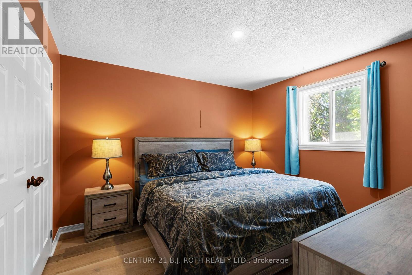 128 Queen Street, Essa (Angus), Ontario L0M 1B0 - Photo 15 - N13633908
