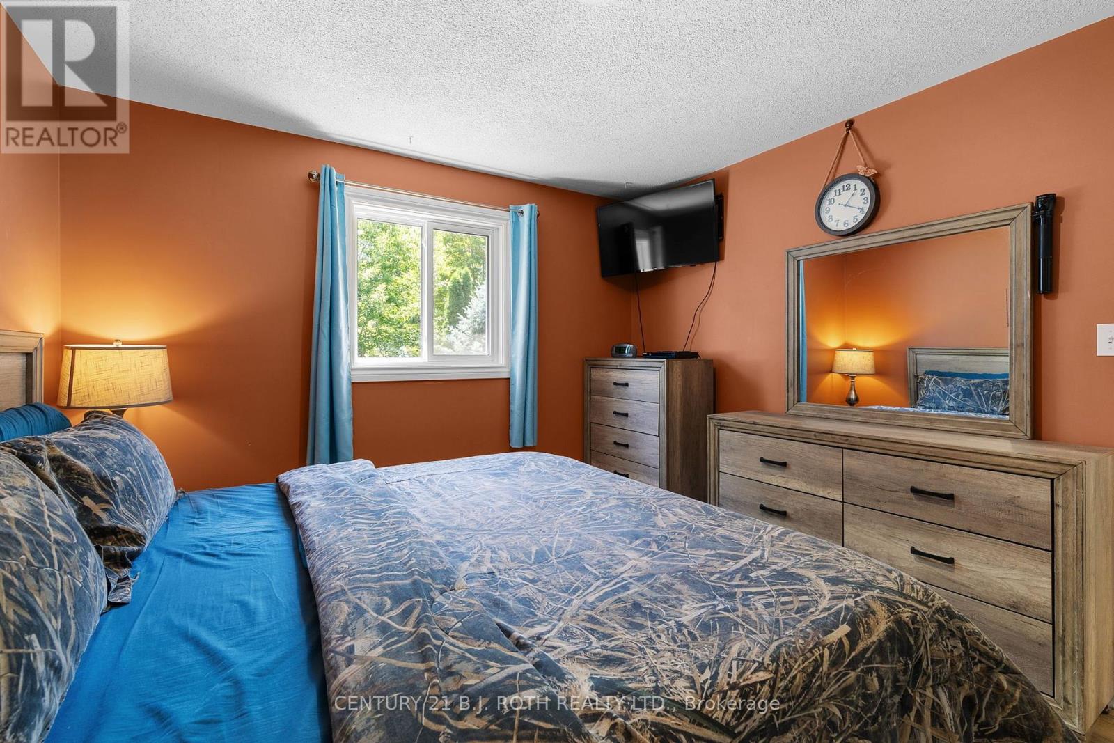 128 Queen Street, Essa (Angus), Ontario L0M 1B0 - Photo 16 - N13633908