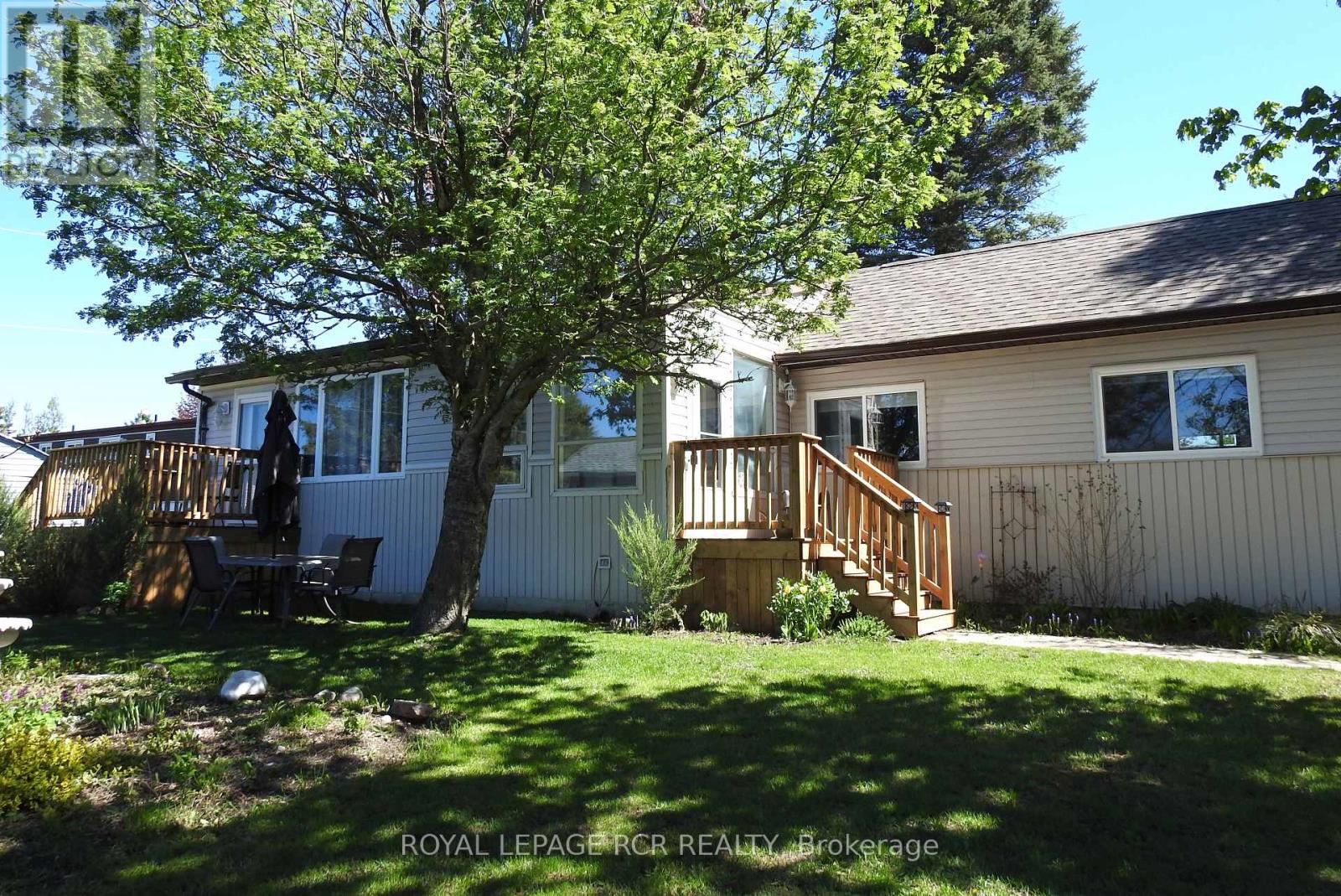 8 Claremont Crescent, Oro-Medonte, Ontario  L3V 0P9 - Photo 2 - S13633578