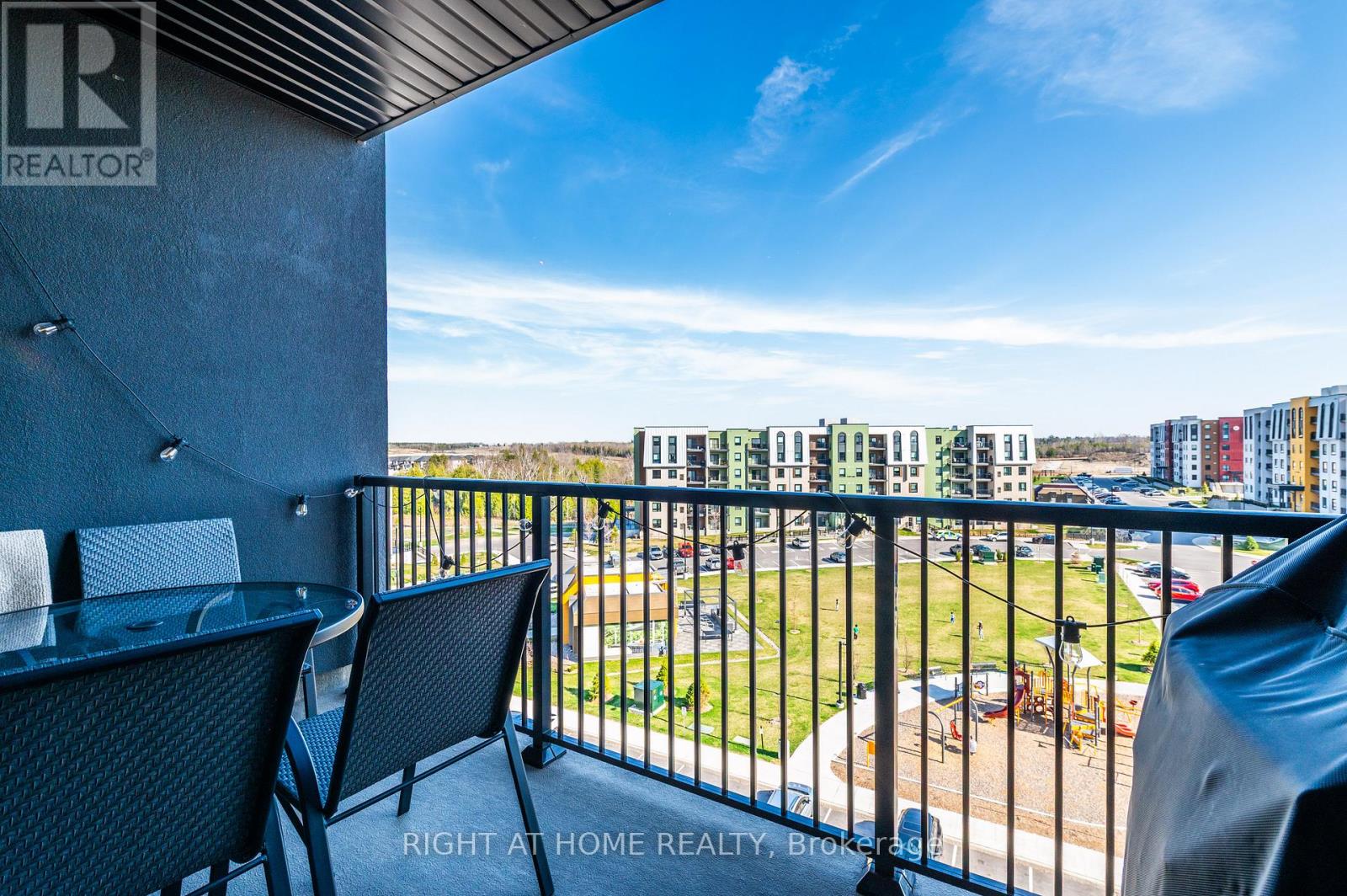 507 - 4 Spice Way, Barrie, Ontario  L9J 0M2 - Photo 25 - S13633648