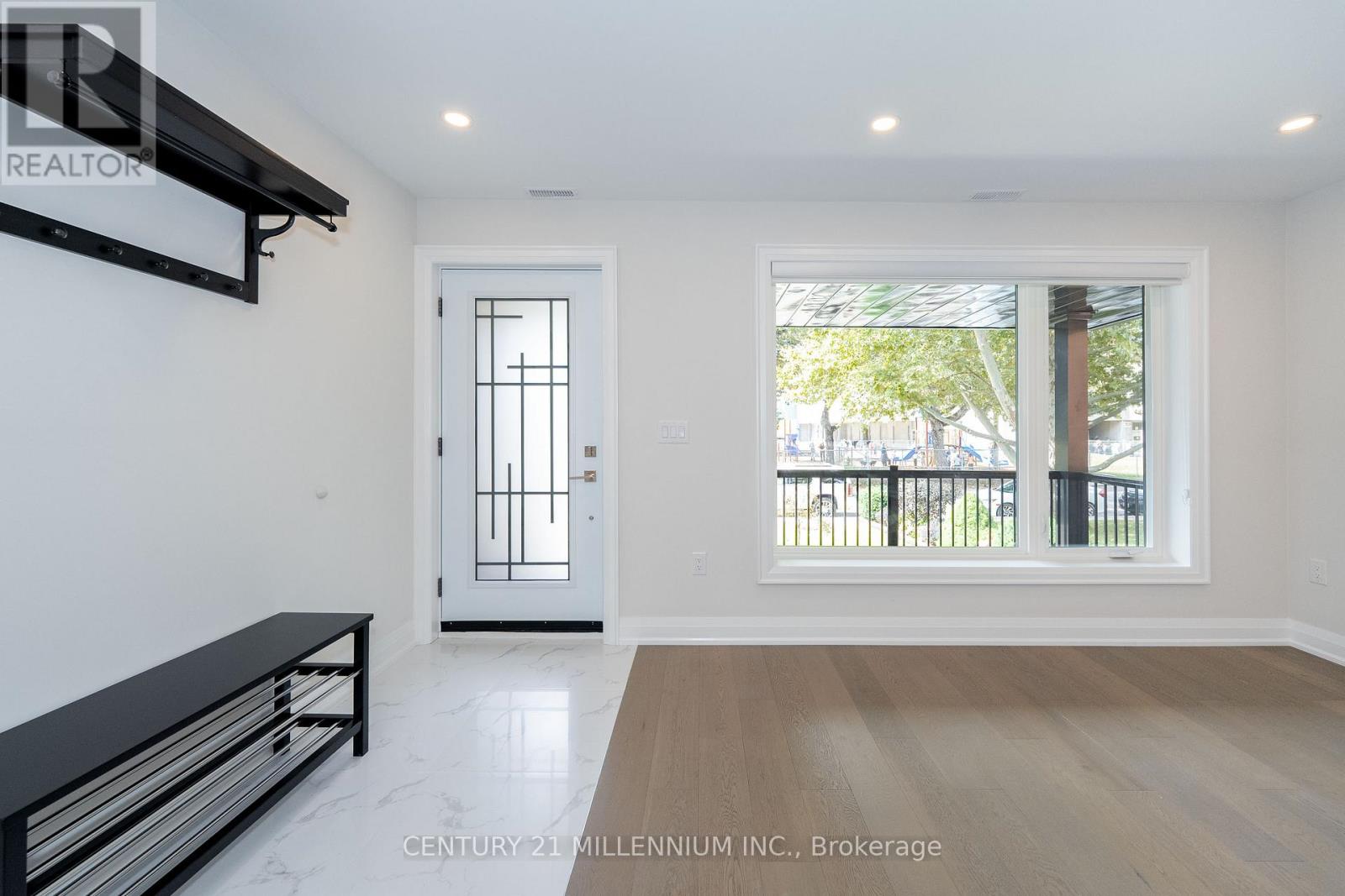 A - 31 Mariposa Avenue, Toronto, Ontario  M6N 4A1 - Photo 3 - W13633558