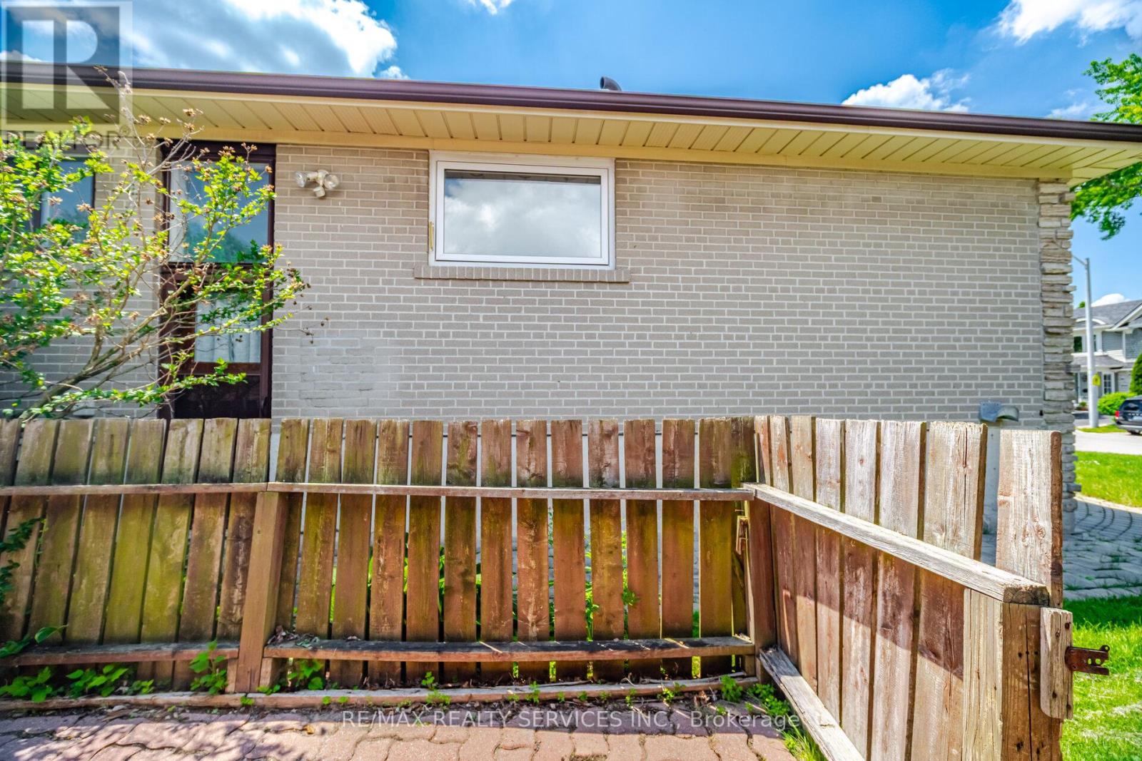 15 Ferndale Crescent, Brampton, Ontario  L6Y 3V3 - Photo 32 - W13633644