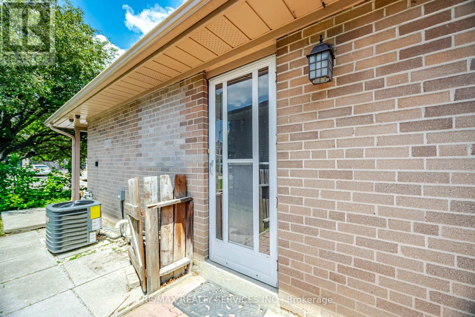 15 Ferndale Crescent, Brampton, Ontario  L6Y 3V3 - Photo 33 - W13633644