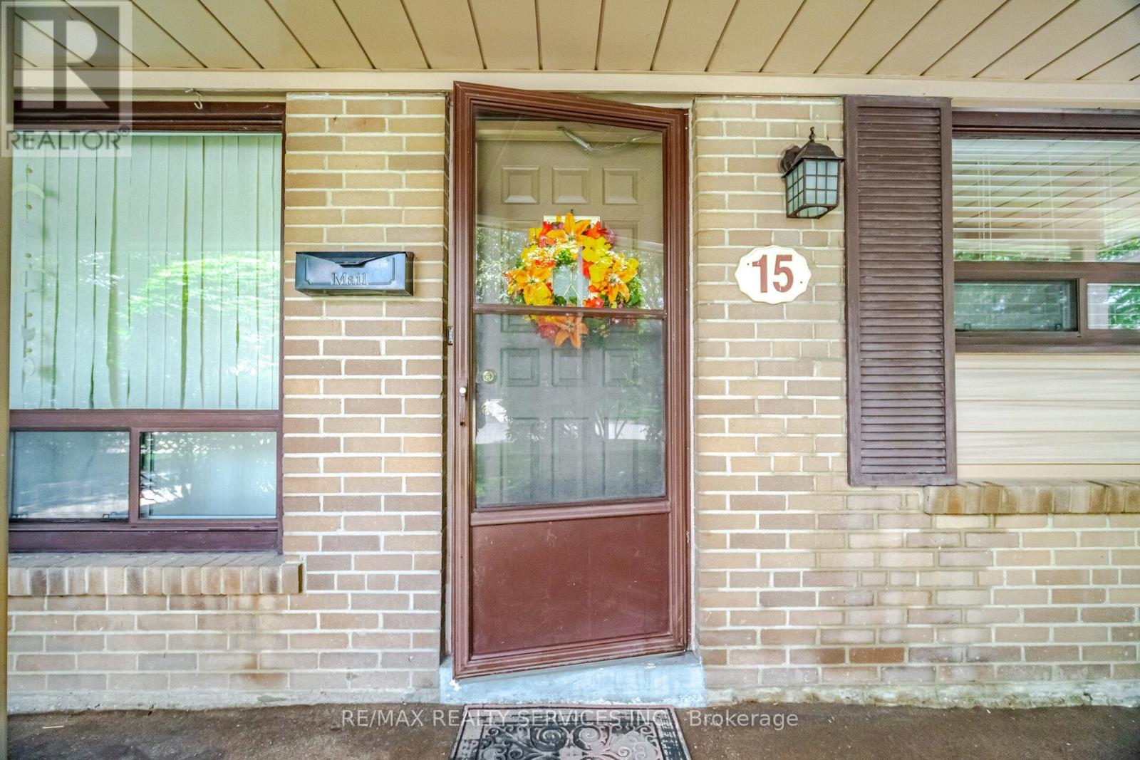 15 Ferndale Crescent, Brampton, Ontario  L6Y 3V3 - Photo 5 - W13633644