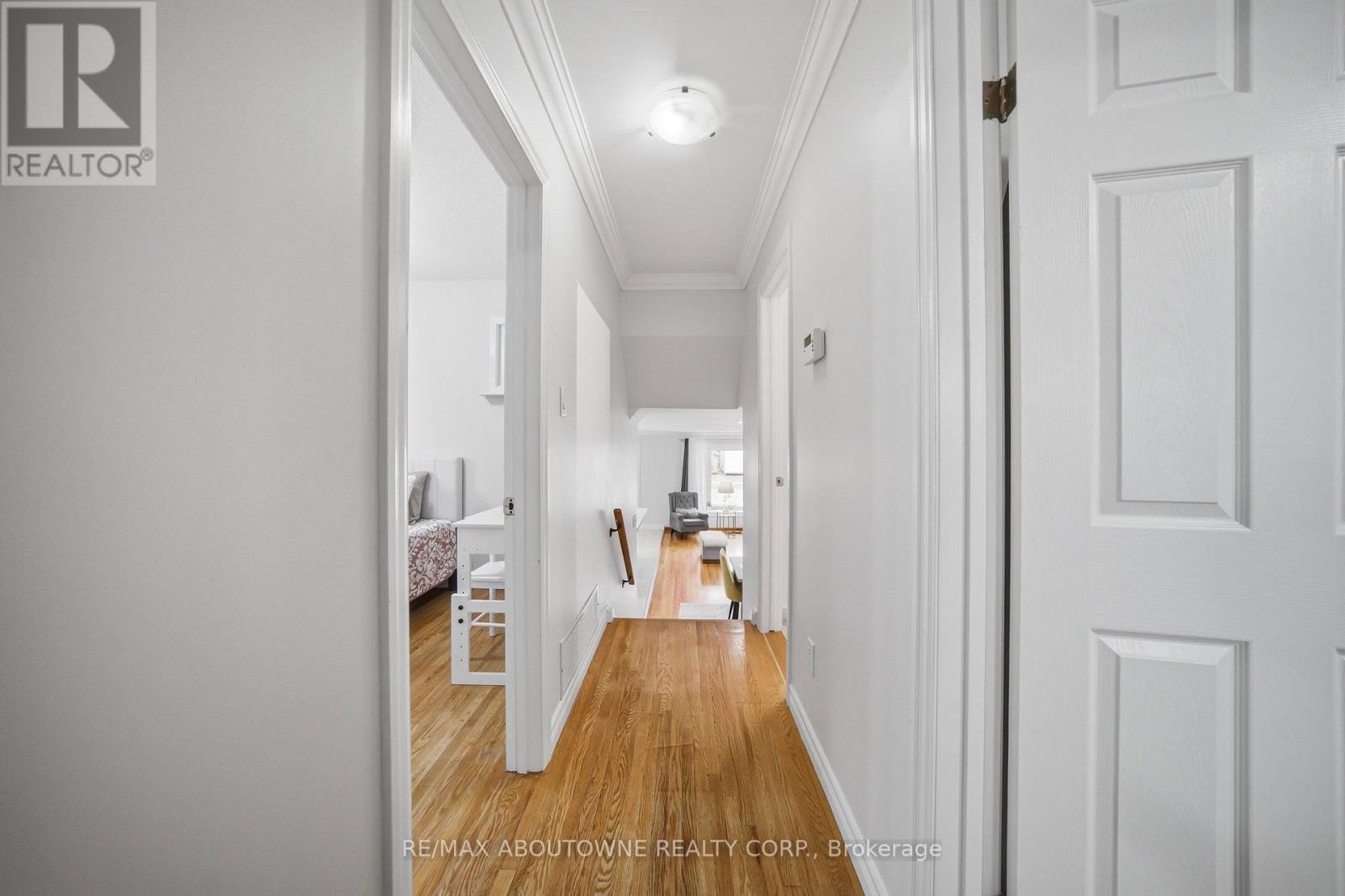 6346 Neuchatel Road, Mississauga, Ontario  L5N 2J8 - Photo 12 - W13633646