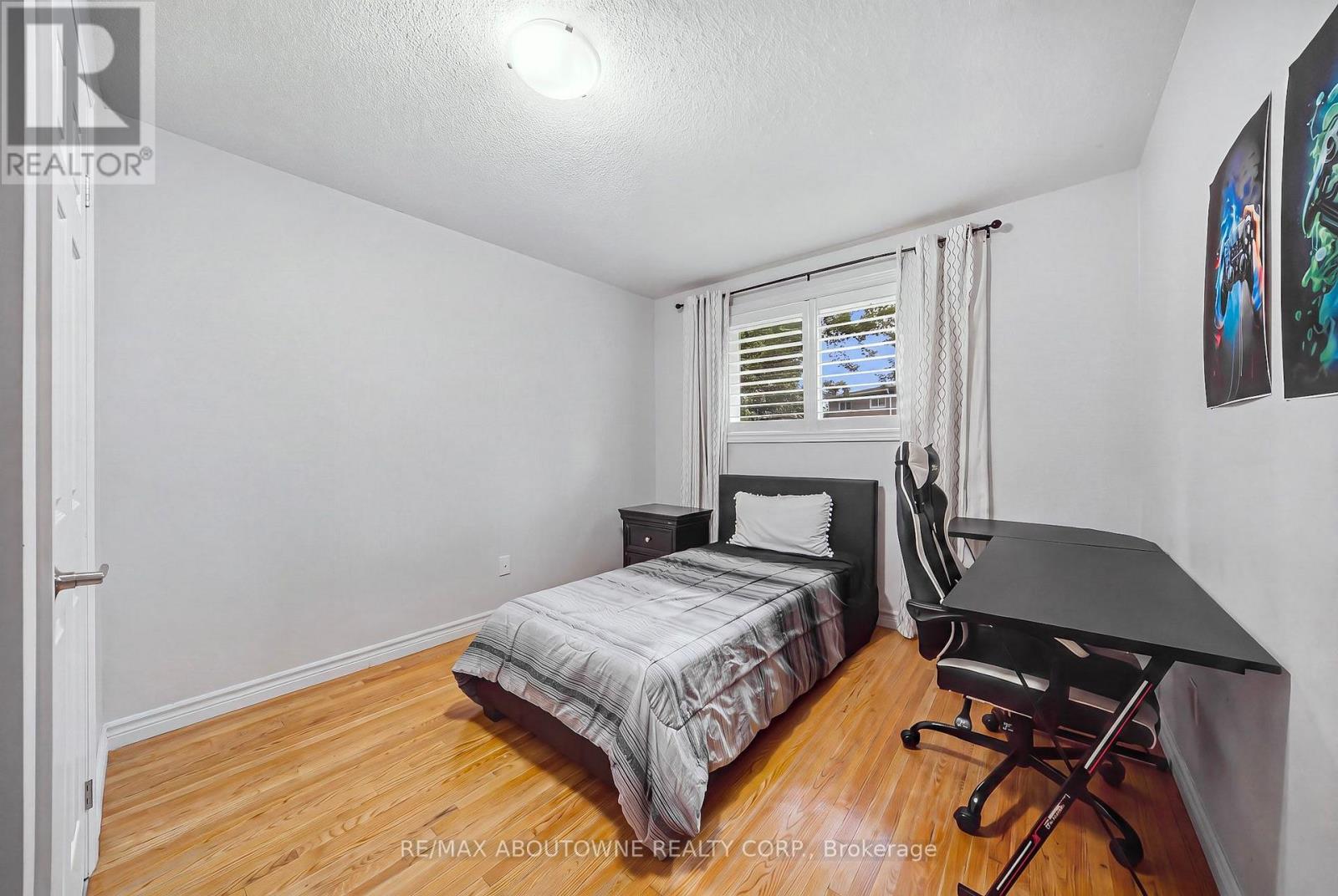 6346 Neuchatel Road, Mississauga, Ontario  L5N 2J8 - Photo 15 - W13633646