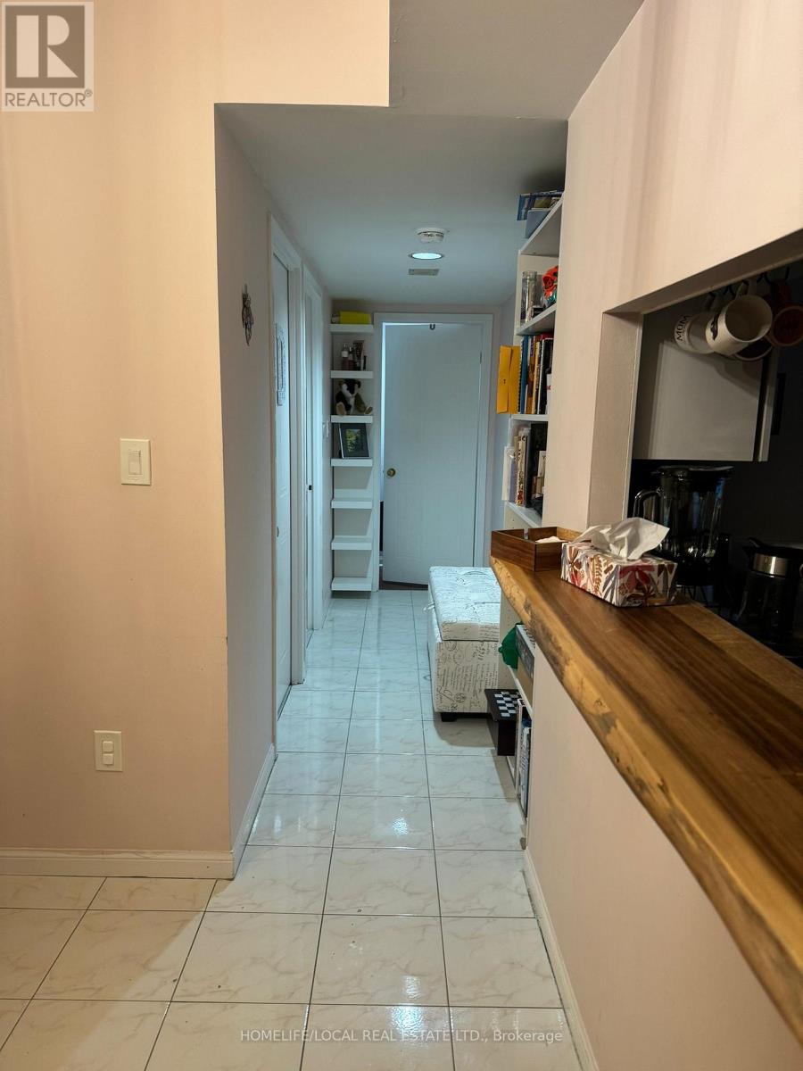 #1402 - 3 Hickory Tree Road, Toronto, Ontario  M9N 3W5 - Photo 6 - W13633652