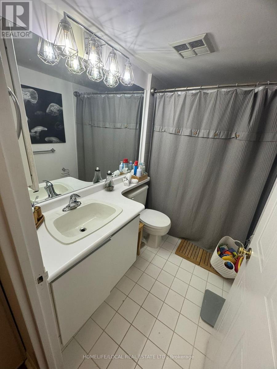 #1402 - 3 Hickory Tree Road, Toronto, Ontario  M9N 3W5 - Photo 8 - W13633652