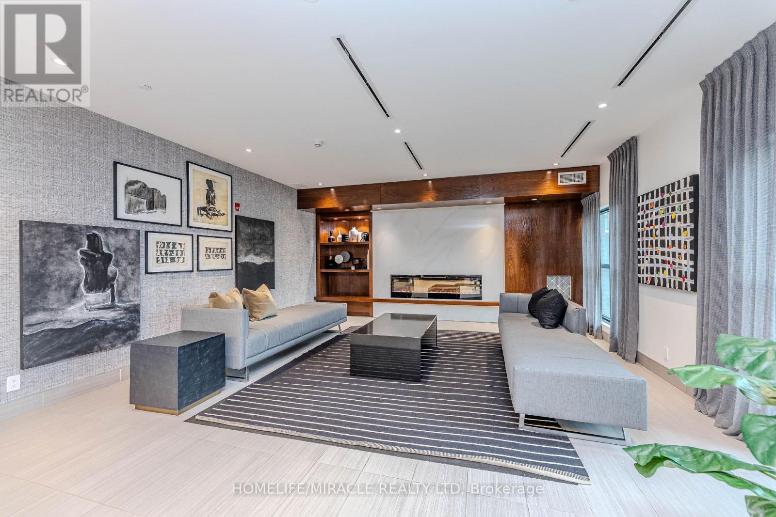 215 - 102 Grovewood Common, Oakville, Ontario  L6H 0X2 - Photo 6 - W13633684
