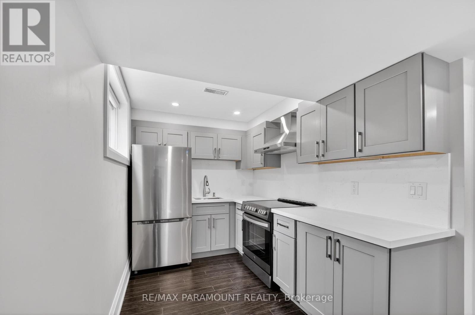 38 York Road, Toronto, Ontario  M9R 3E4 - Photo 10 - W13633704