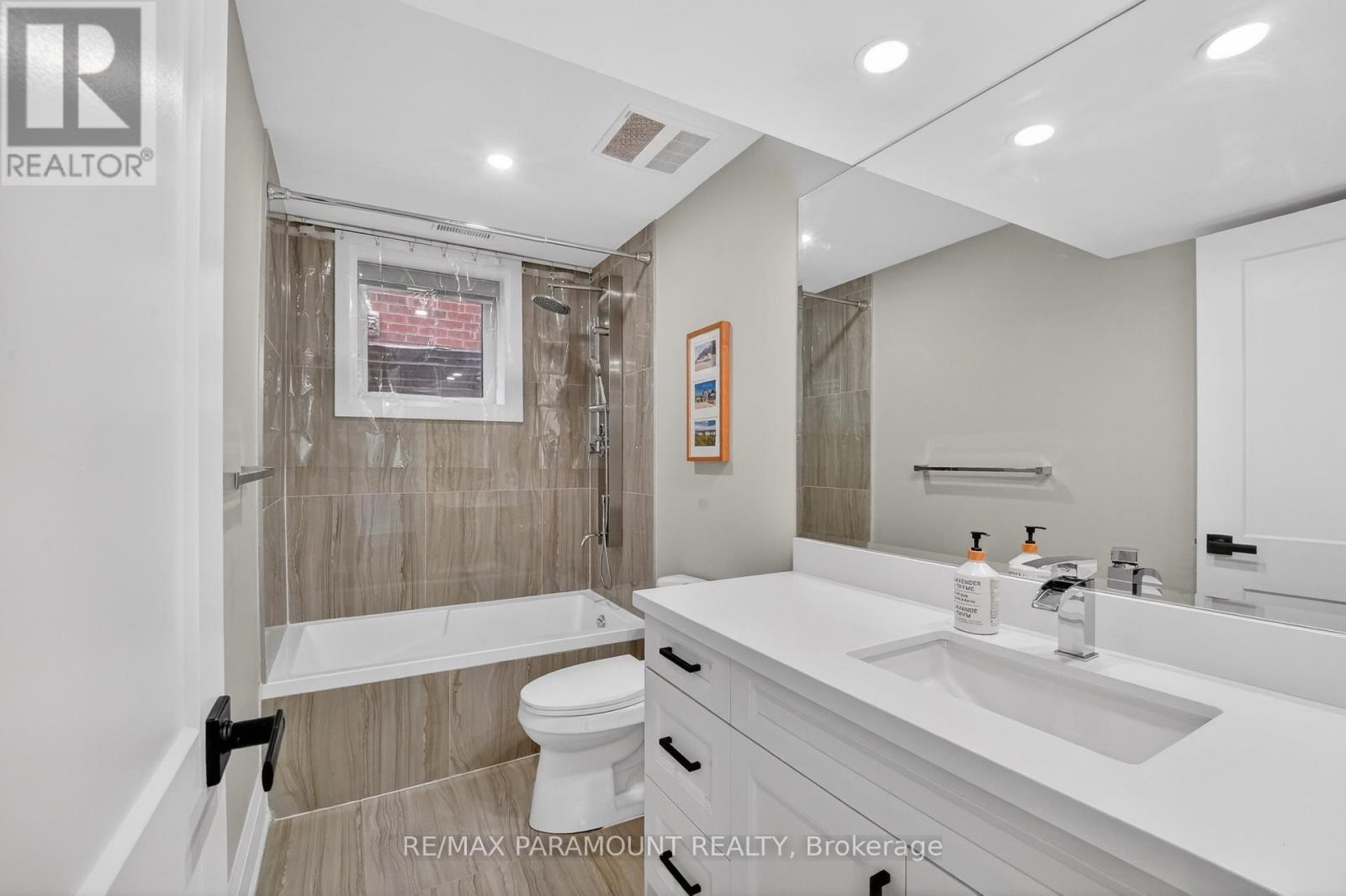 38 York Road, Toronto, Ontario  M9R 3E4 - Photo 15 - W13633704