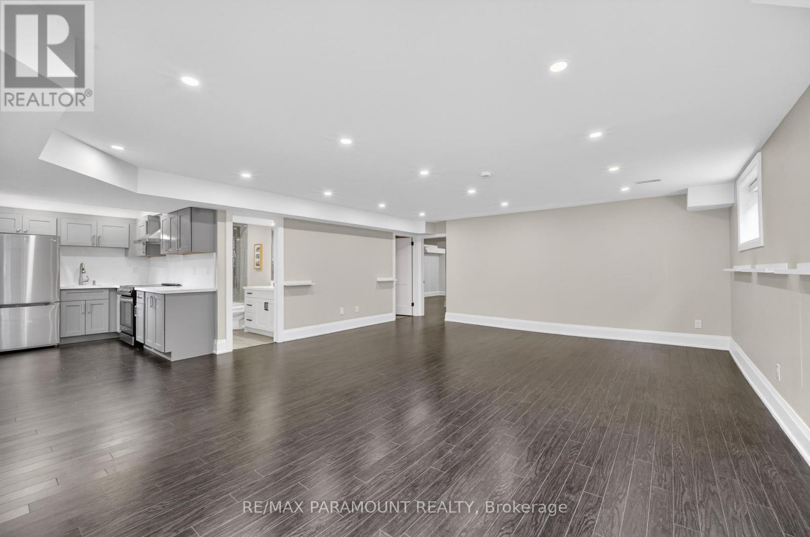 38 York Road, Toronto, Ontario  M9R 3E4 - Photo 4 - W13633704