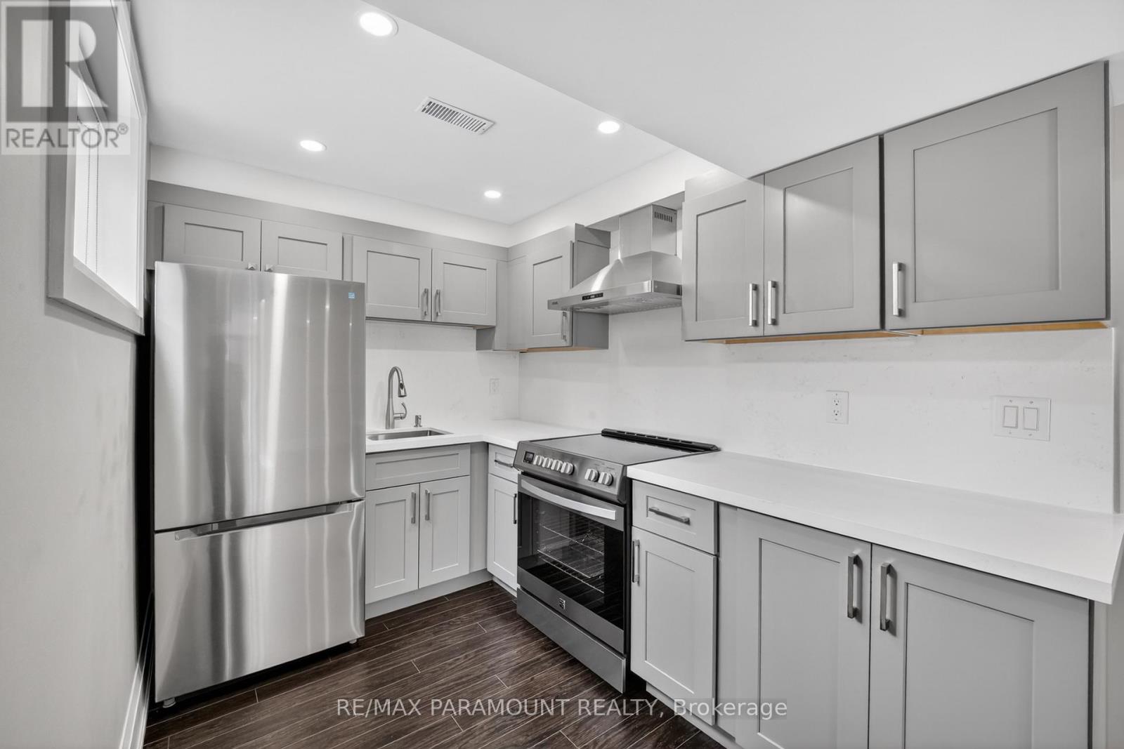 38 York Road, Toronto, Ontario  M9R 3E4 - Photo 8 - W13633704
