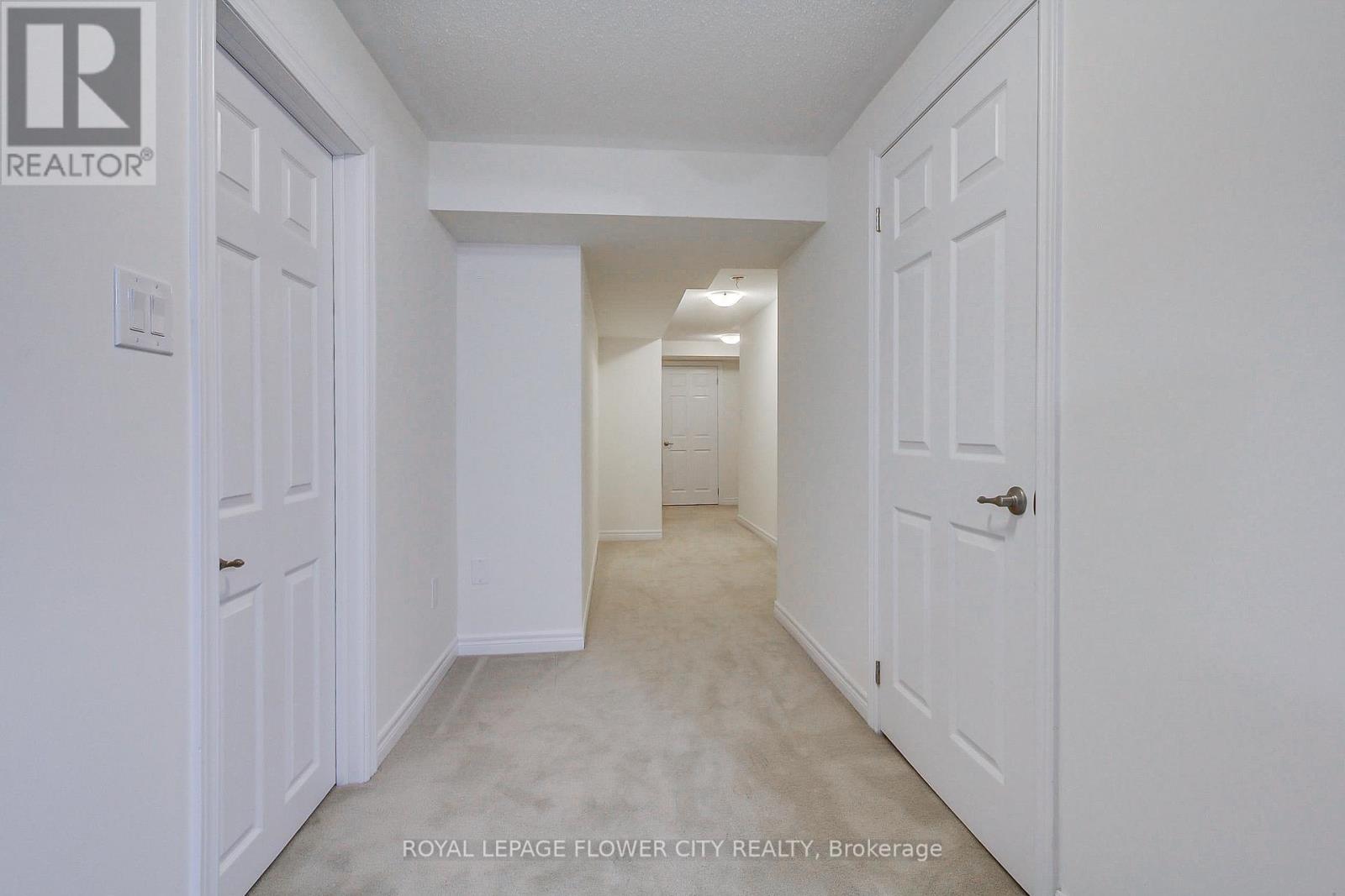 101 Huguenot Road, Oakville, Ontario  L6H 0M3 - Photo 17 - W13633722