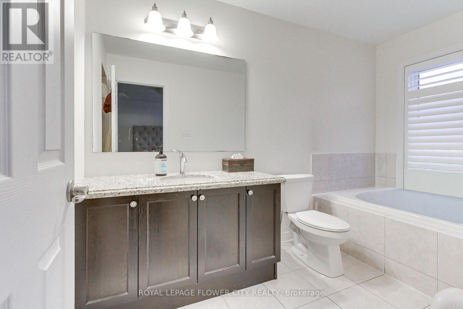 101 Huguenot Road, Oakville, Ontario  L6H 0M3 - Photo 22 - W13633722