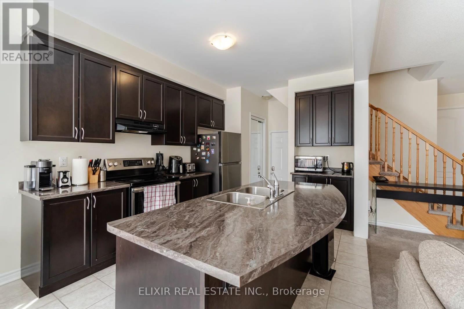 532 Edenbrook Hill Drive, Brampton, Ontario  L7A 2K9 - Photo 7 - W13633766