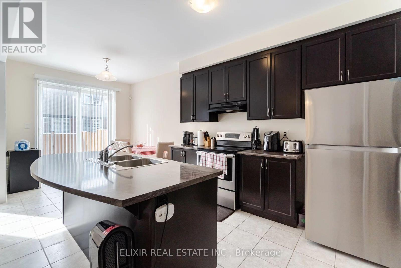 532 Edenbrook Hill Drive, Brampton, Ontario  L7A 2K9 - Photo 8 - W13633766