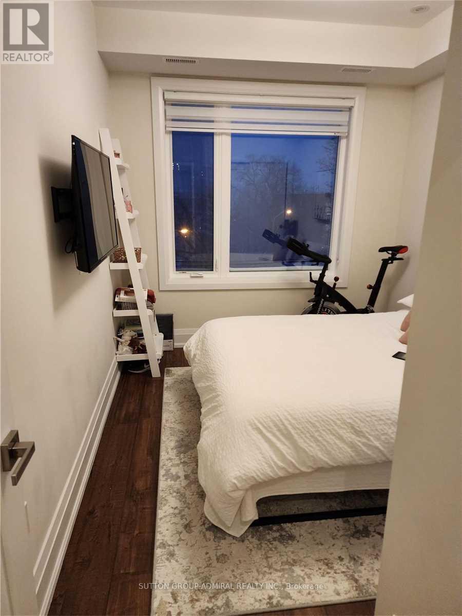 201 - 15 Ennerdale Road, Toronto, Ontario  M6E 4C2 - Photo 7 - W13633802