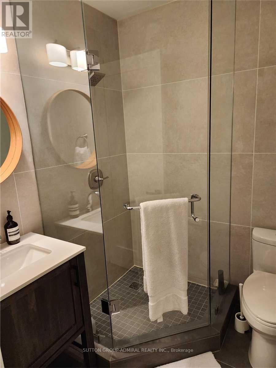 201 - 15 Ennerdale Road, Toronto, Ontario  M6E 4C2 - Photo 9 - W13633802