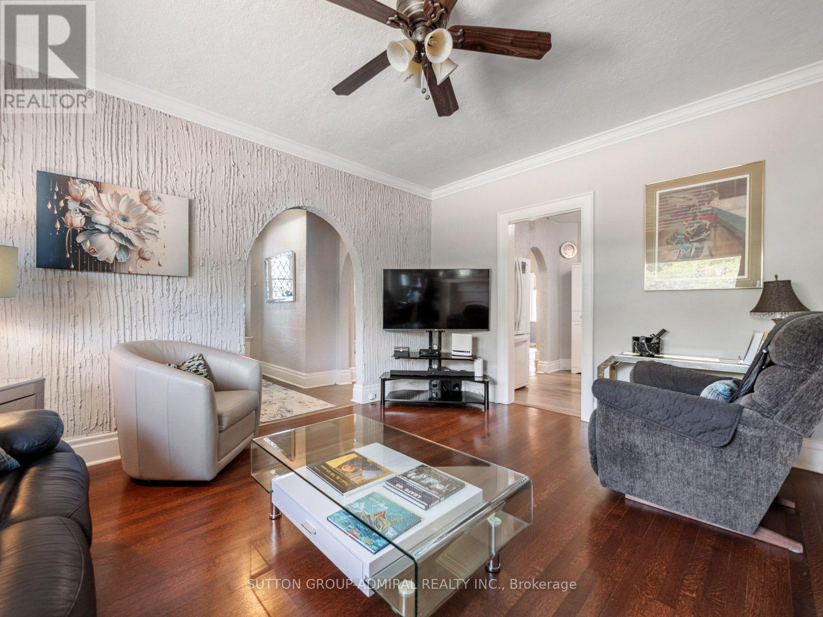 980 Kipling Avenue, Toronto, Ontario  M9B 3L2 - Photo 8 - W13633804