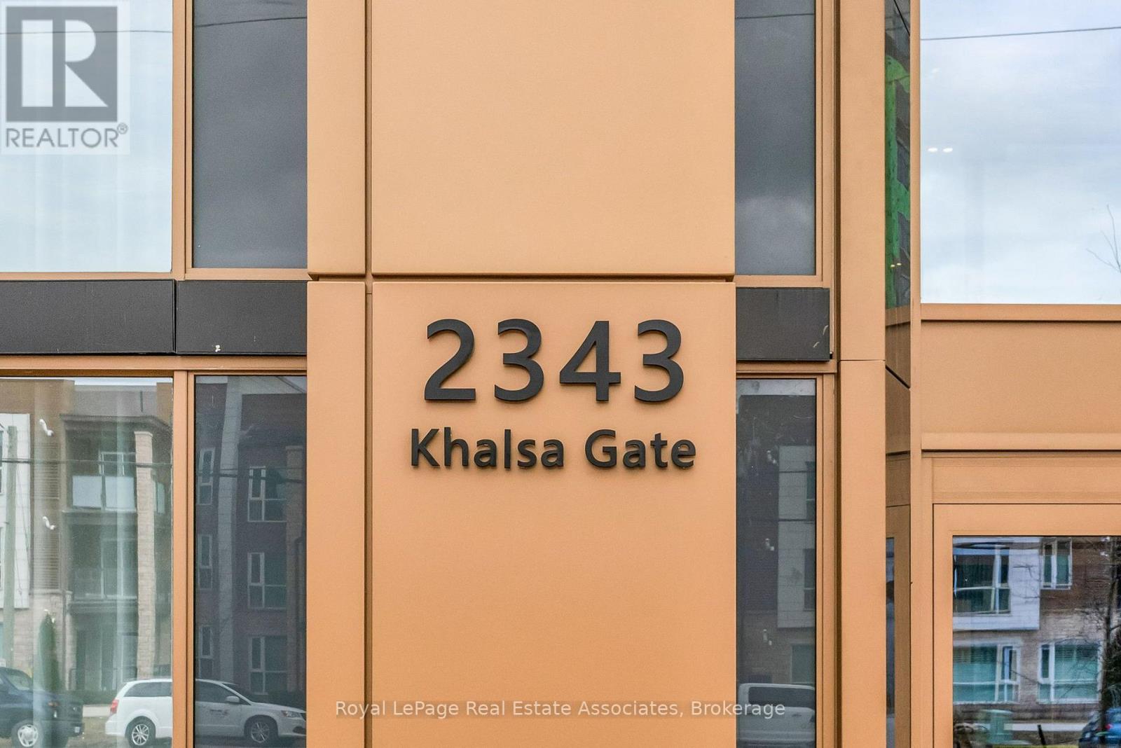 701 - 2343 Khalsa Gate, Oakville, Ontario  L6M 5R6 - Photo 2 - W13633926