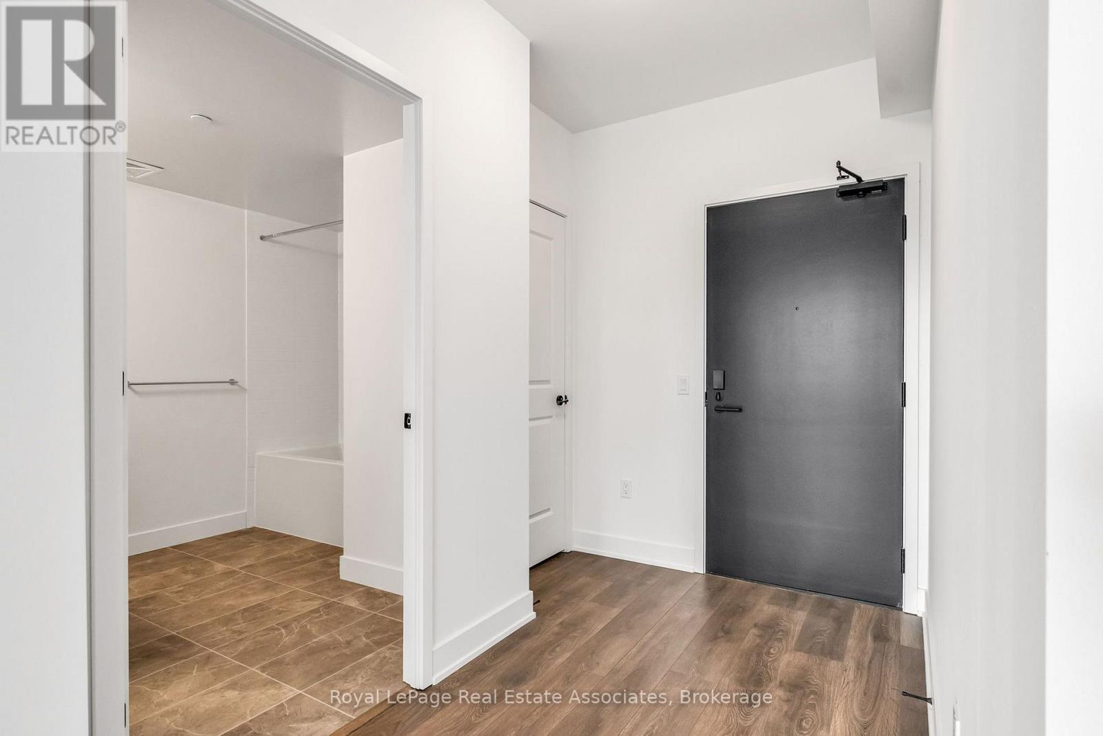 701 - 2343 Khalsa Gate, Oakville, Ontario  L6M 5R6 - Photo 8 - W13633926