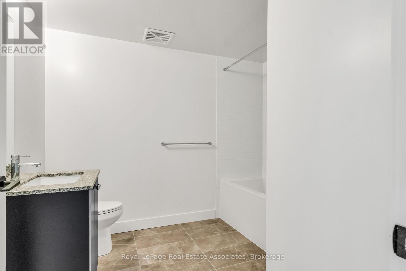 701 - 2343 Khalsa Gate, Oakville, Ontario  L6M 5R6 - Photo 9 - W13633926