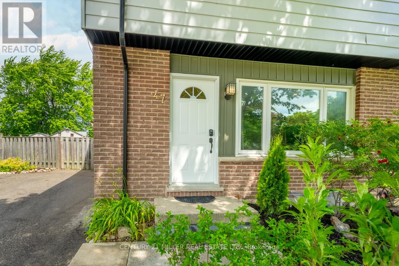 47 Hopewell Crescent, Hamilton, Ontario  L8J 1P3 - Photo 2 - X13633654