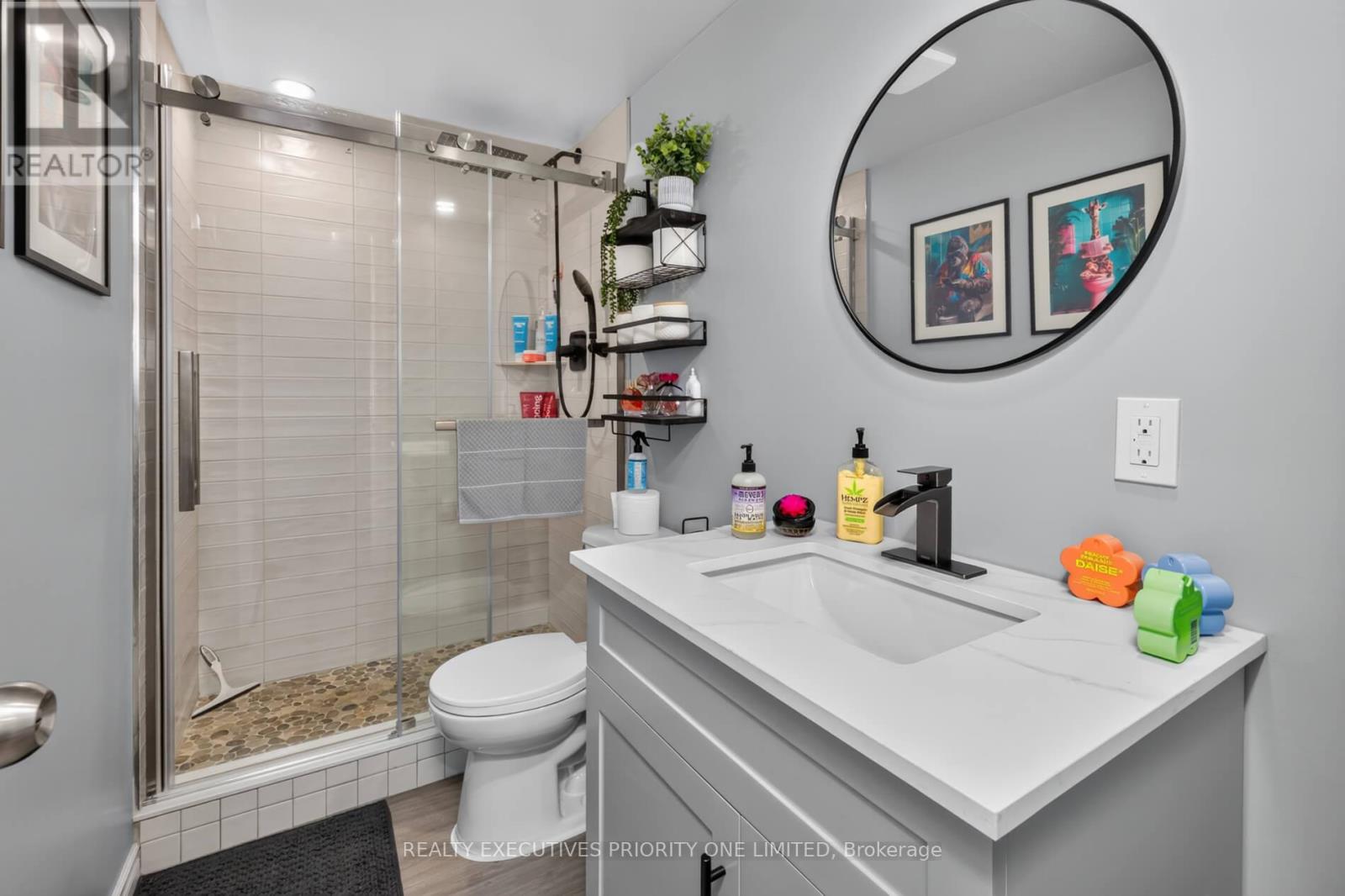 9 - 37 Bond Court, Guelph, Ontario  N1H 8P3 - Photo 27 - X13633724