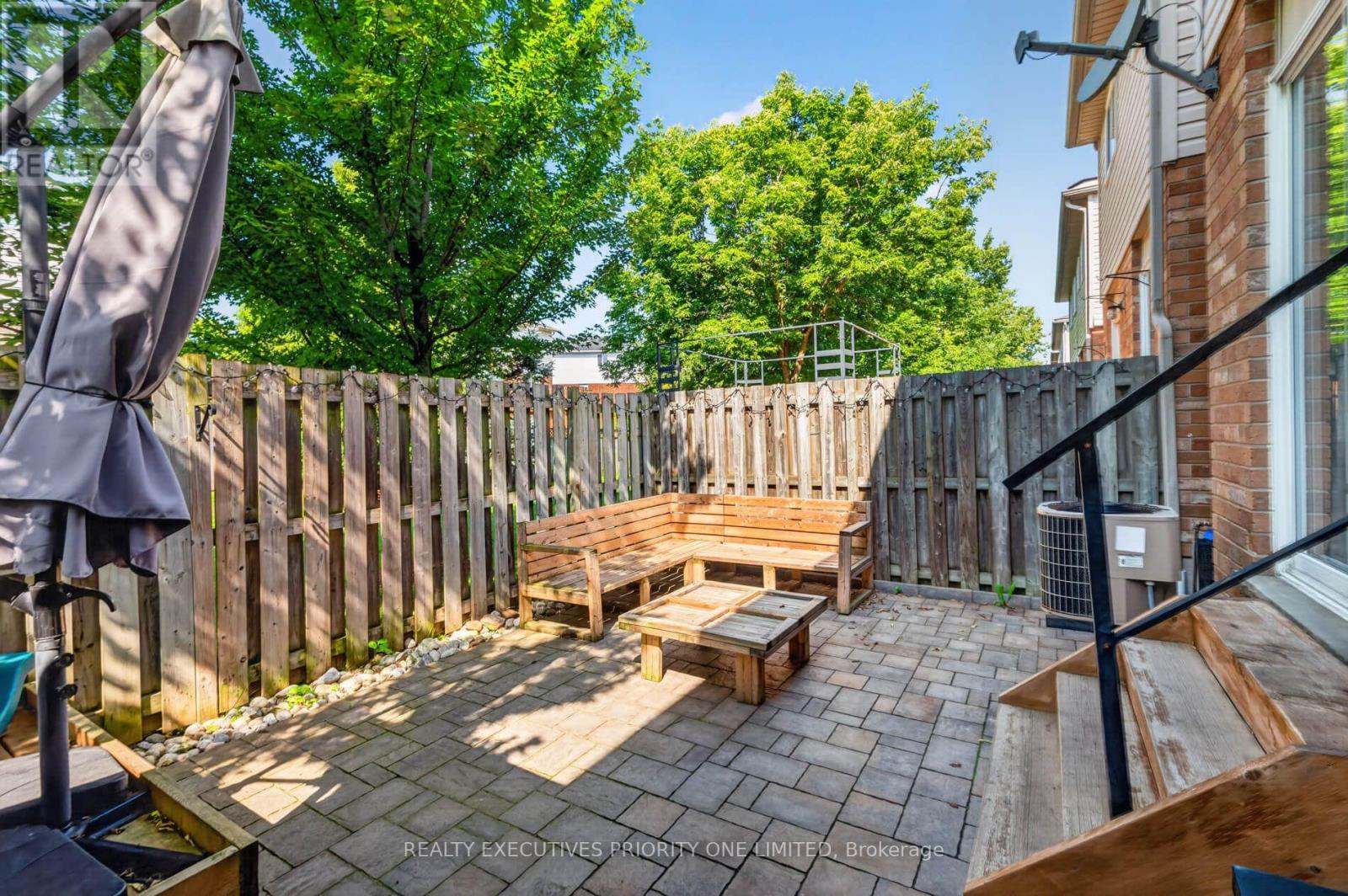 9 - 37 Bond Court, Guelph, Ontario  N1H 8P3 - Photo 31 - X13633724