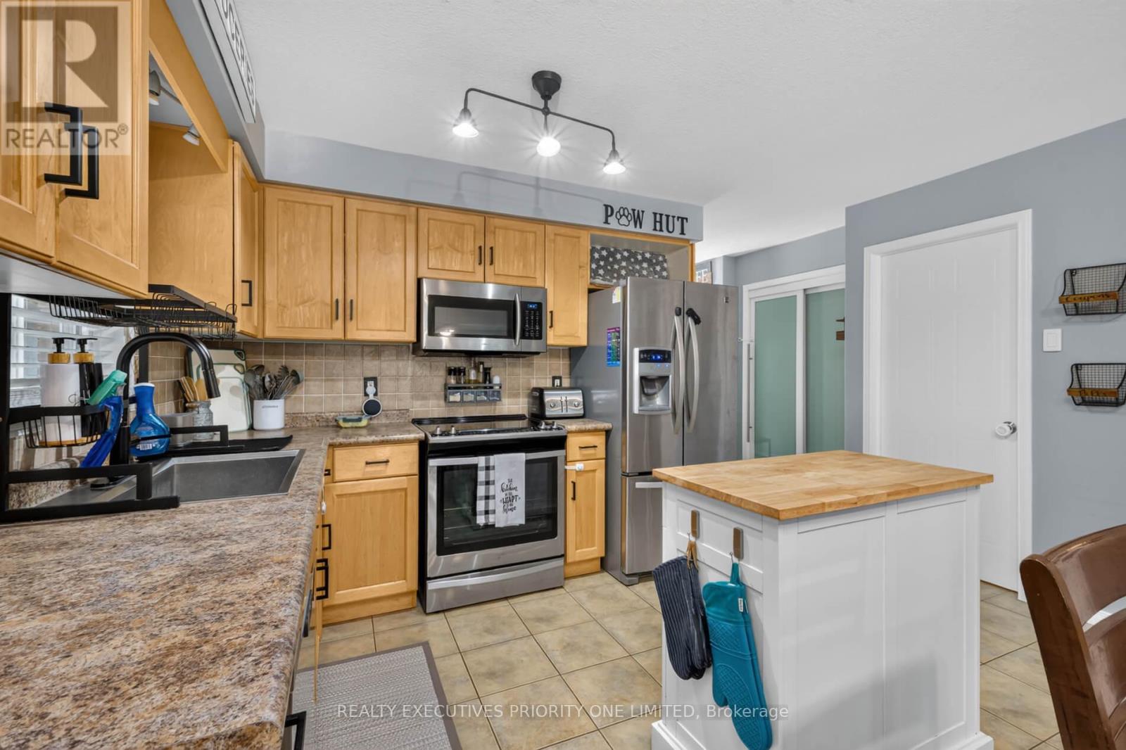 9 - 37 Bond Court, Guelph, Ontario  N1H 8P3 - Photo 9 - X13633724