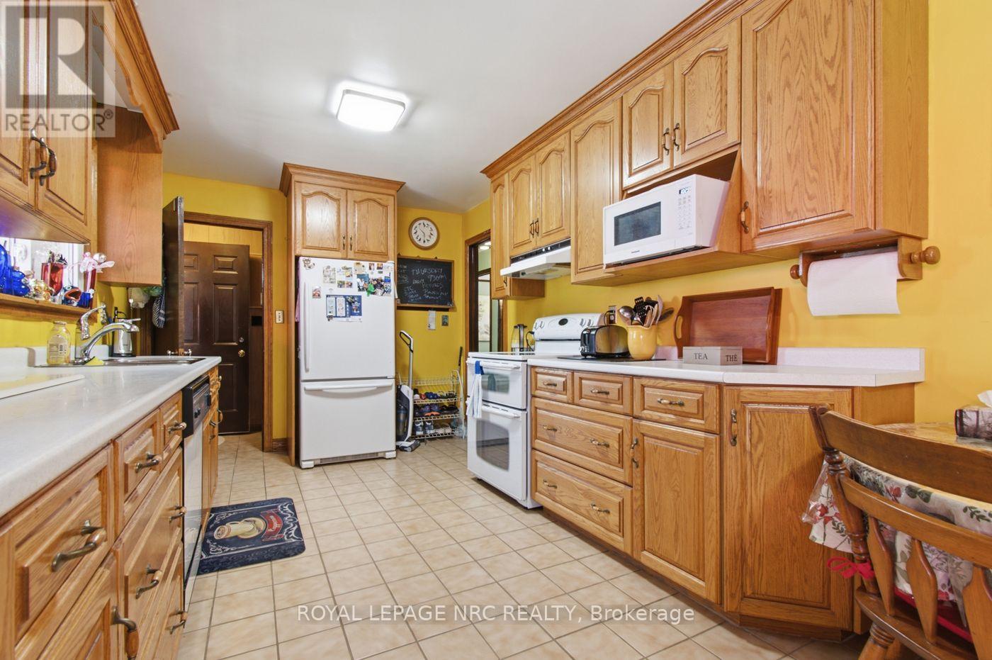 1363 Ott Road, Fort Erie, Ontario  L0S 1S0 - Photo 20 - X13633732