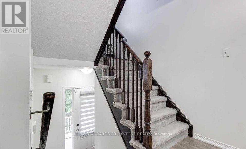 25 - 7 Sirente Drive, Hamilton, Ontario  L9A 0B4 - Photo 5 - X13633738