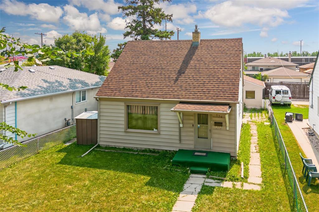 1534 Pritchard Avenue, Winnipeg, Manitoba  R2X 0H7 - Photo 0 - 202619361
