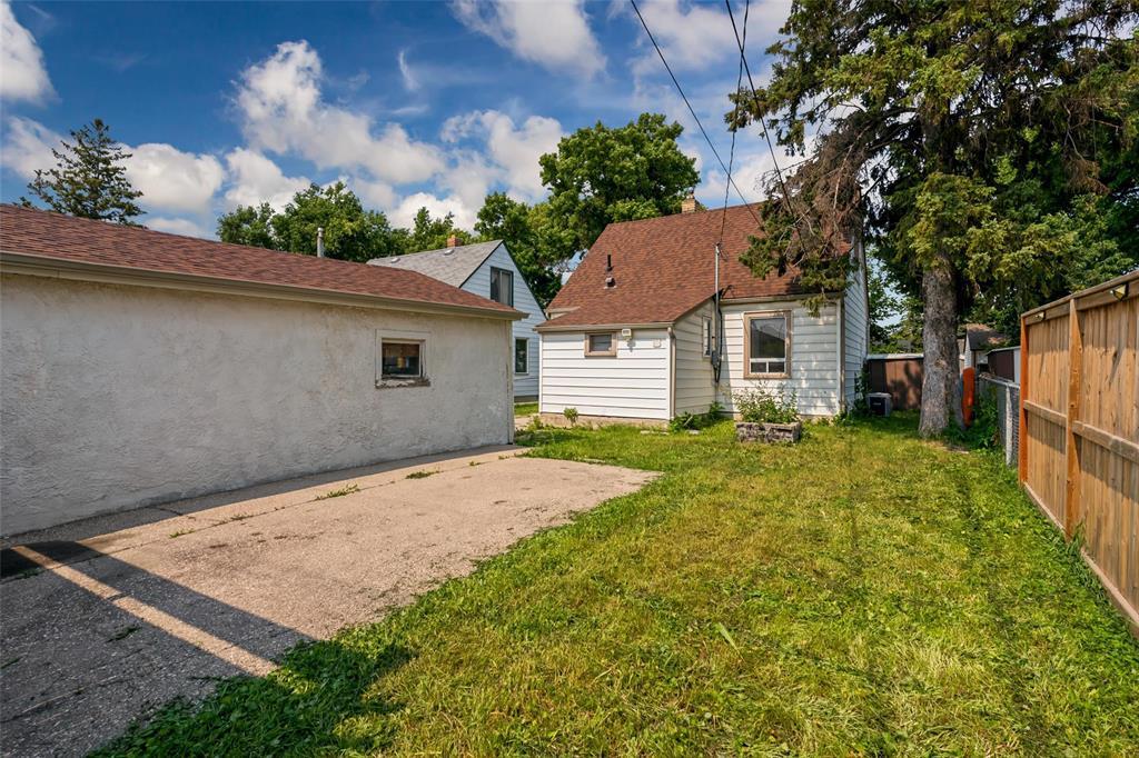1534 Pritchard Avenue, Winnipeg, Manitoba  R2X 0H7 - Photo 26 - 202619361