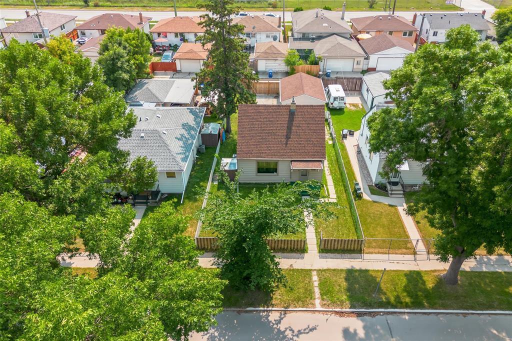1534 Pritchard Avenue, Winnipeg, Manitoba  R2X 0H7 - Photo 28 - 202619361