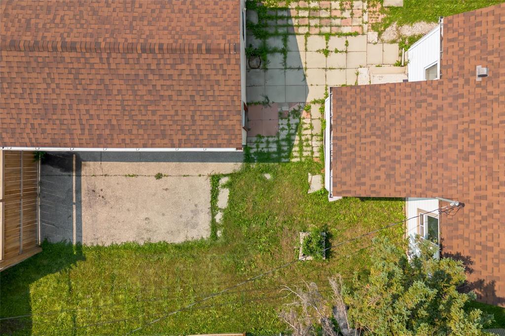 1534 Pritchard Avenue, Winnipeg, Manitoba  R2X 0H7 - Photo 30 - 202619361