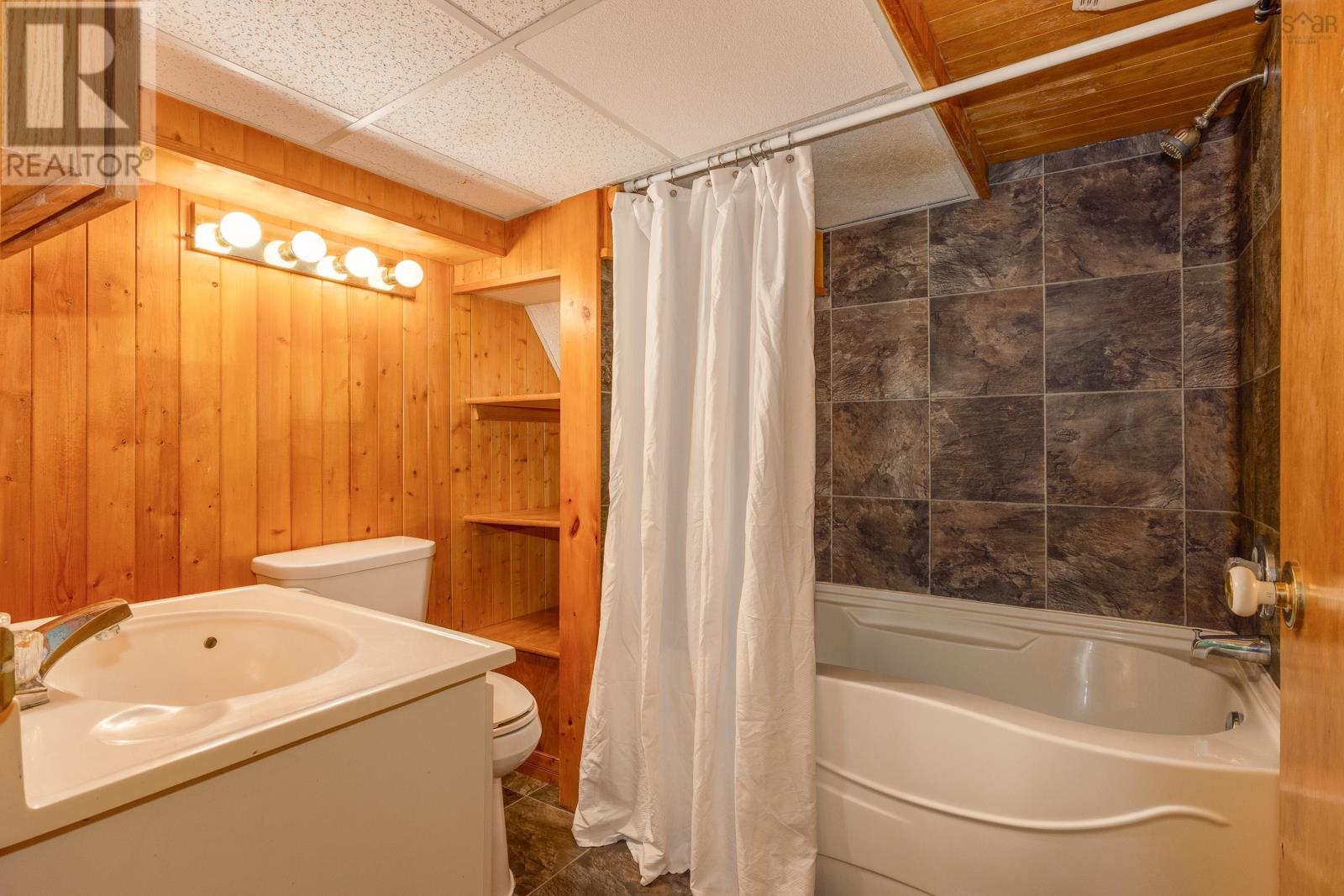 1645 St Margarets Bay Road, Timberlea, Nova Scotia  B3T 1B4 - Photo 34 - 202619445