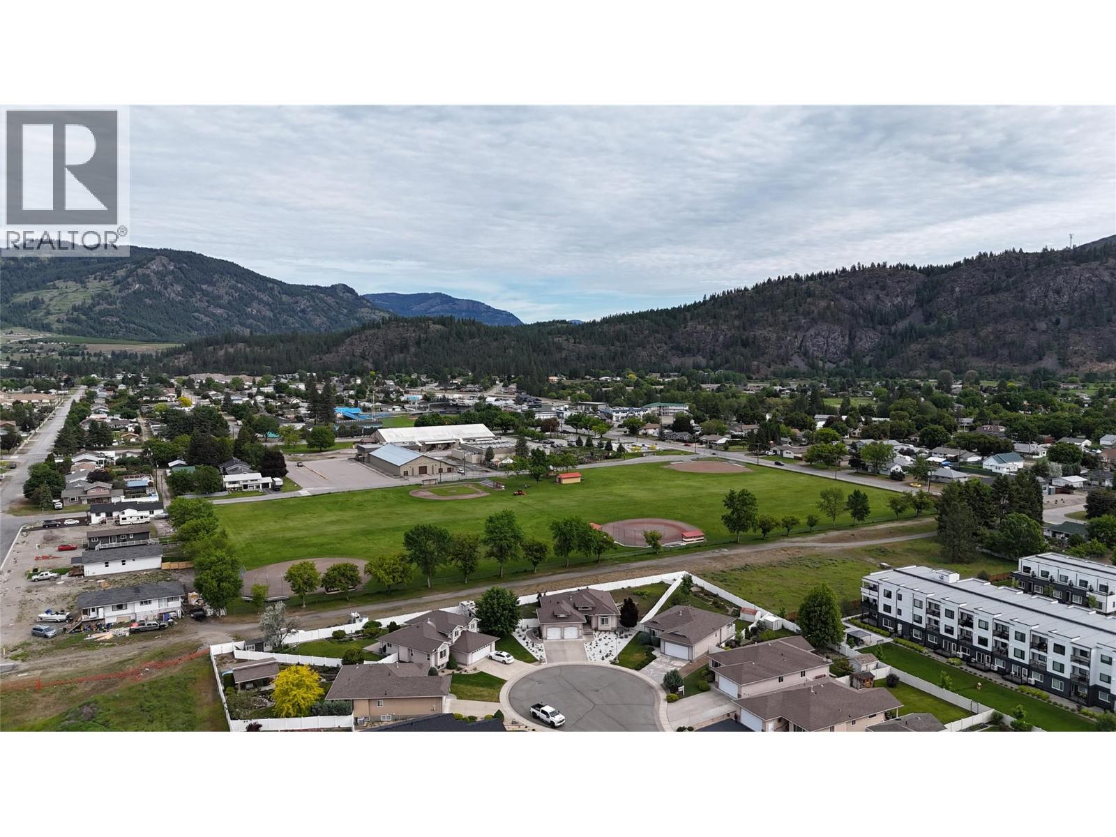 2160 Brycen Place, Grand Forks, British Columbia  V0H 1H0 - Photo 6 - 10349553