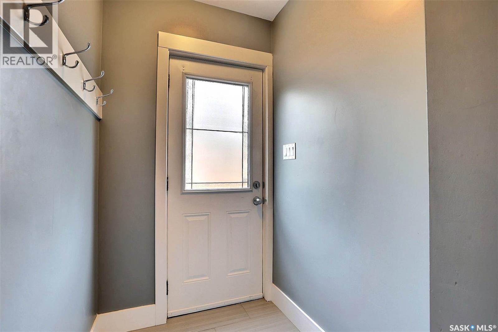 2248 Halifax Street, Regina, Saskatchewan  S4P 1V2 - Photo 8 - SK044426