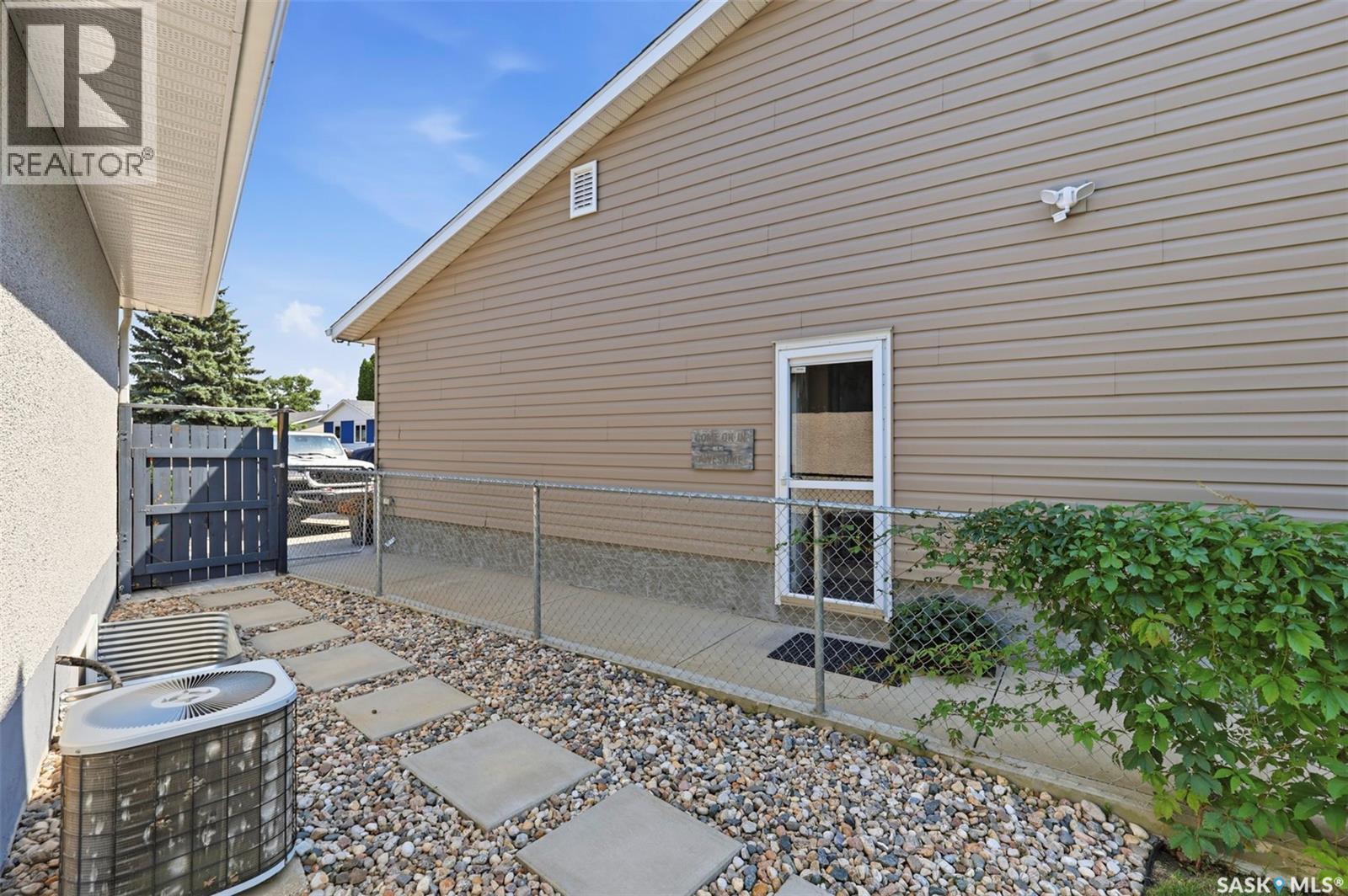 165 Acadia Court, Saskatoon, Saskatchewan  S7H 4C4 - Photo 33 - SK044353