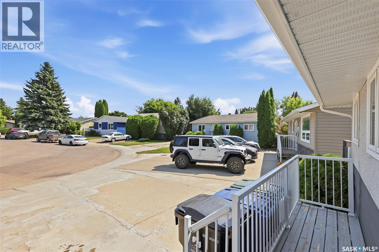 165 Acadia Court, Saskatoon, Saskatchewan  S7H 4C4 - Photo 4 - SK044353