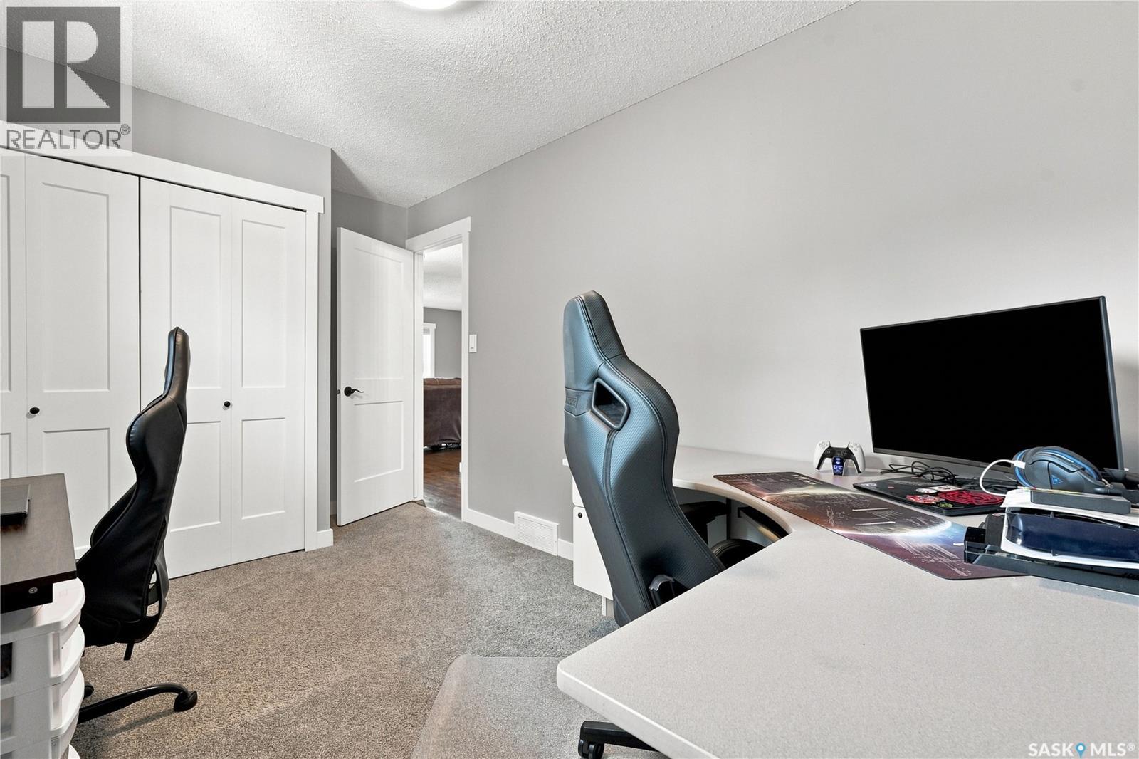 566 Klassen Crescent, Martensville, Saskatchewan  S0K 2T2 - Photo 25 - SK044352