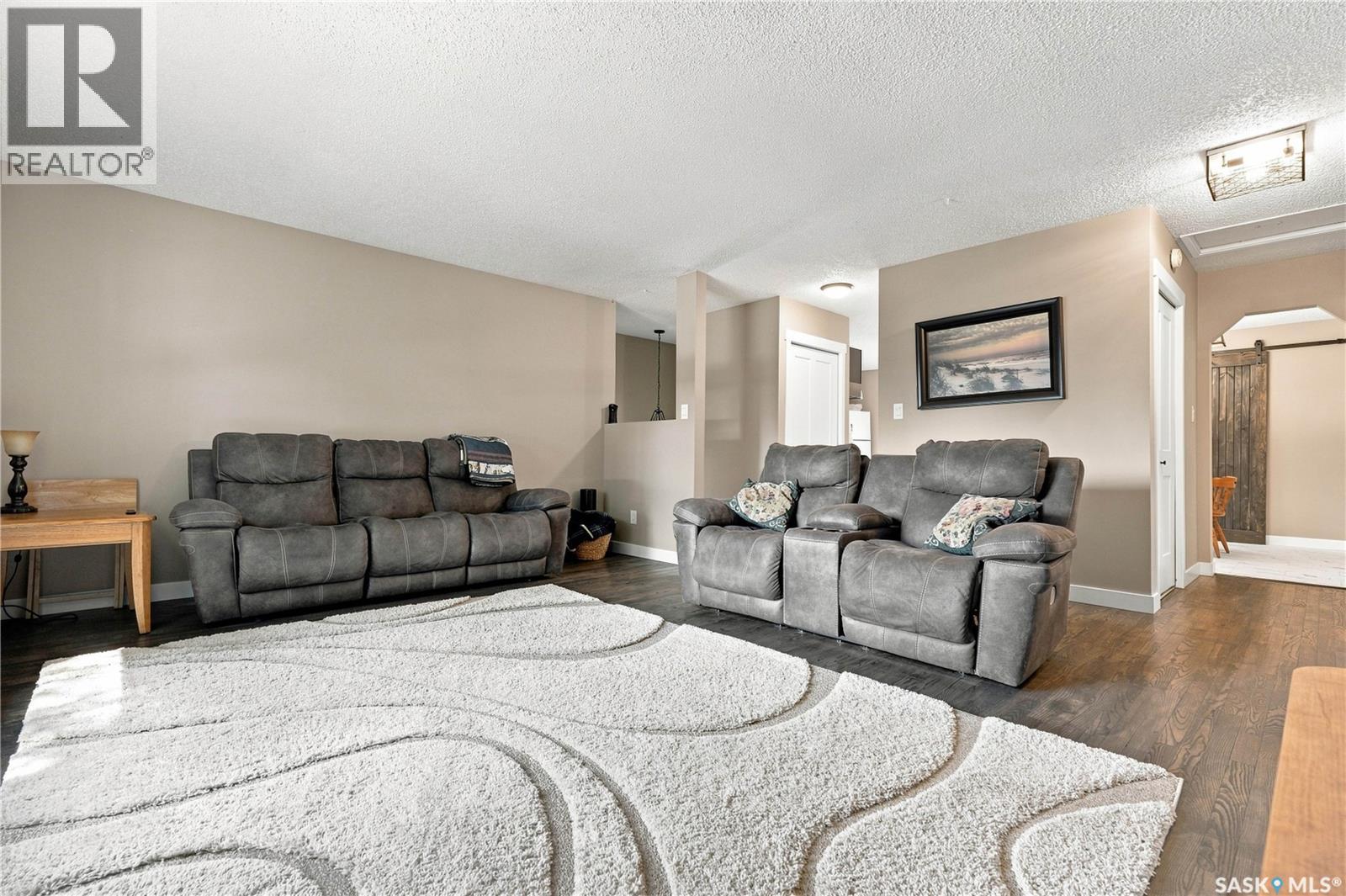 566 Klassen Crescent, Martensville, Saskatchewan  S0K 2T2 - Photo 8 - SK044352