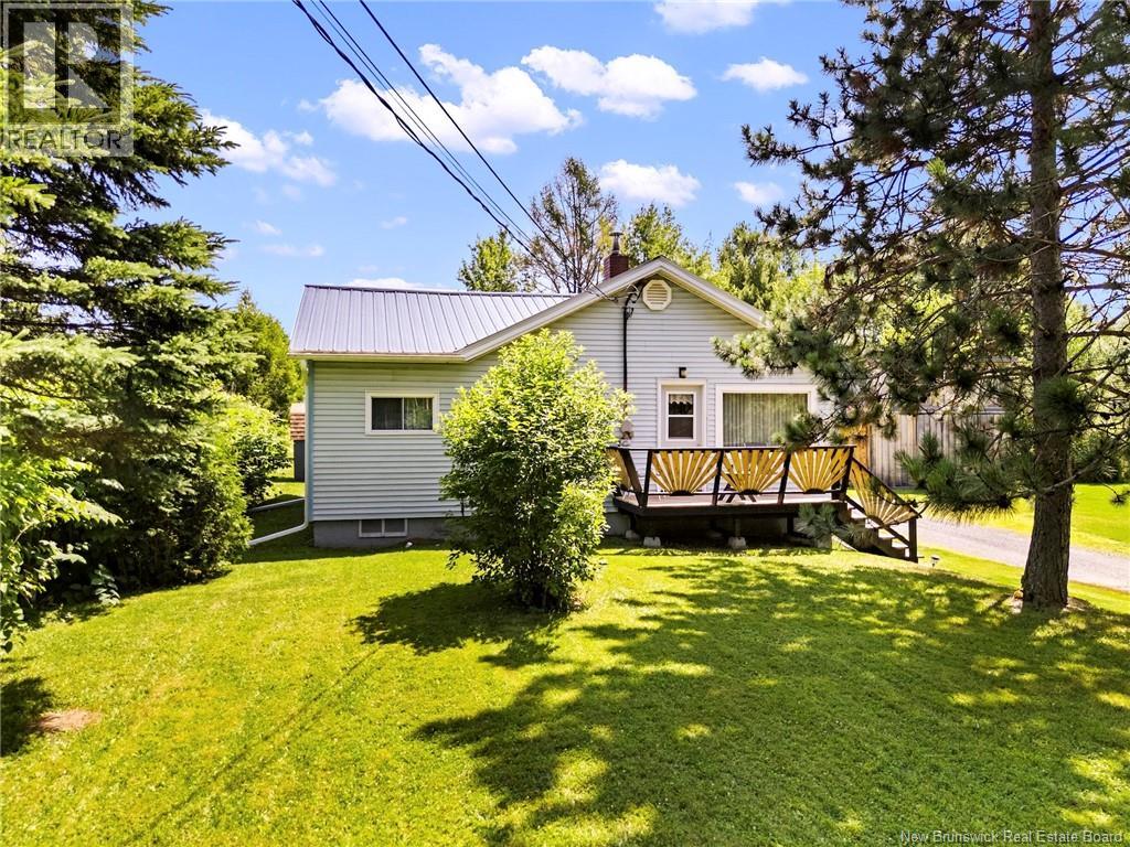880 Pleasant Drive, Minto, New Brunswick  E4B 2V5 - Photo 1 - NB145112