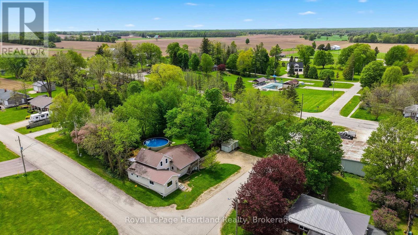 2058 James Street, Howick, Ontario  N0G 1X0 - Photo 3 - X13172514